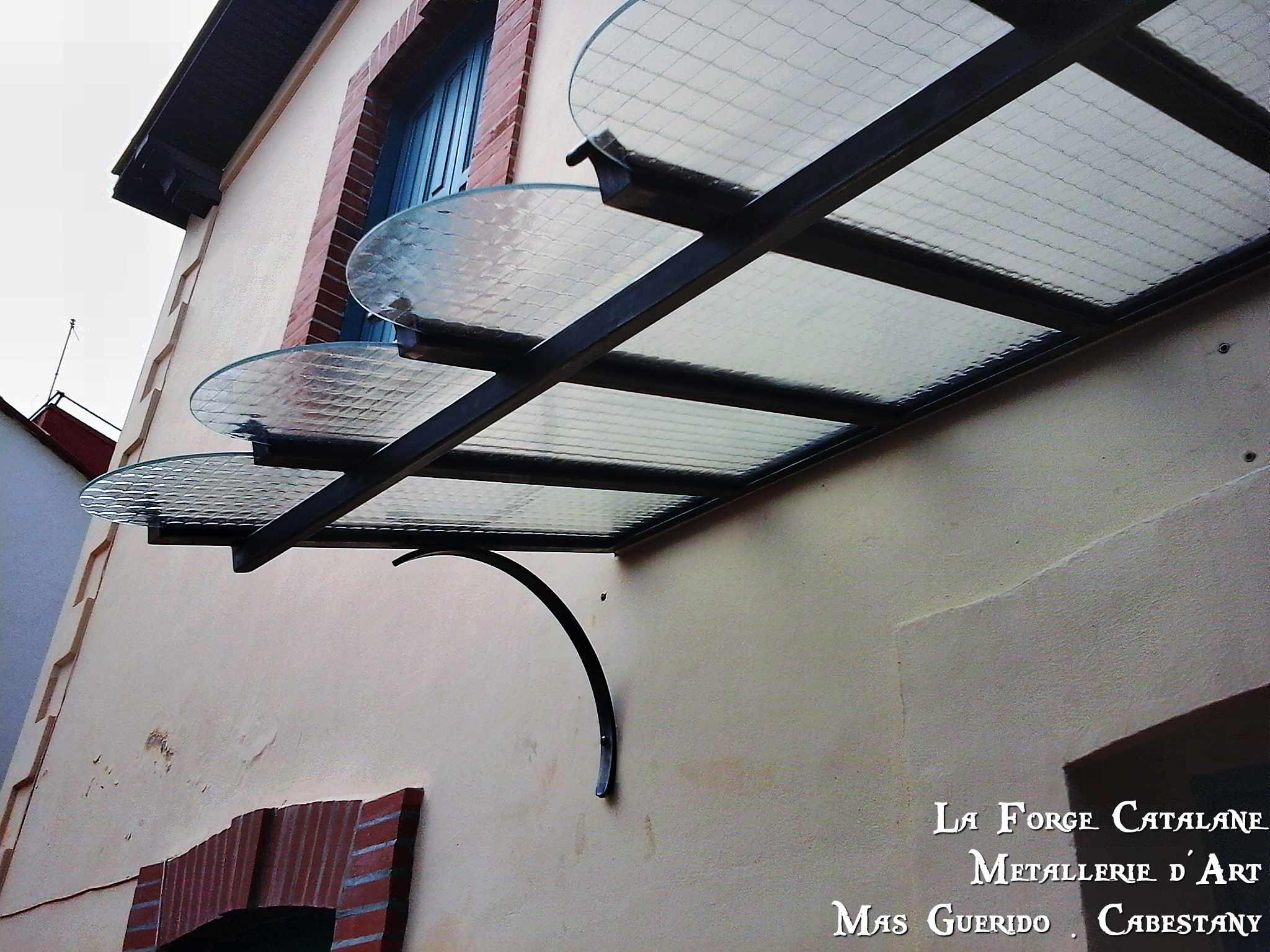 marquise fer classique verre arme festonnage forge catalane (5).jpg